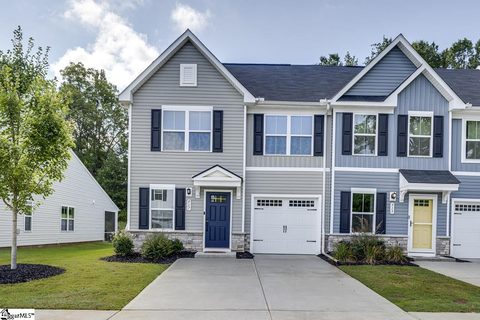 917 Leyburn Lane pending townhome in Creekstone Villas, Greenville, SC