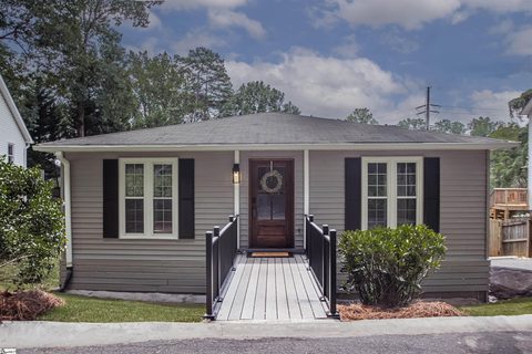 114 Brookview Circle active home in Shannon Terrace, Greenville, SC