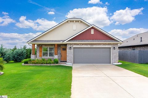 Homes in Woods At Pine Ridge, Duncan