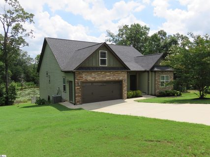 73 Lebanon Court pending home in Flagstone Village, Greer, SC
