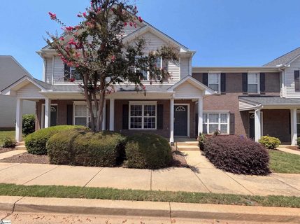 615 Graythorn Lane active townhome in Laurel Heights, Greenville, SC