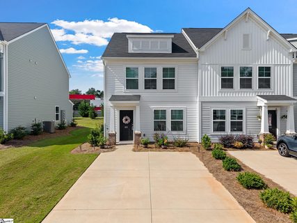651 Blossom Run Drive active townhome in East Main Meadows, Spartanburg, SC