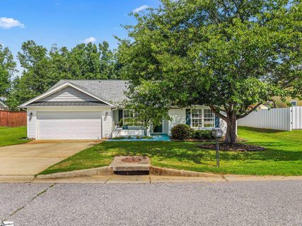 613 Drew Street pending home in Holly Acres, Greenville, SC
