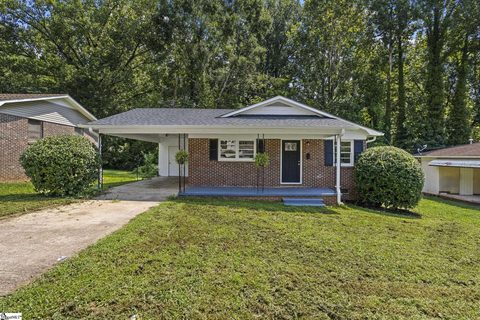 167 Lincoln Drive active home in Forest Park, Spartanburg, SC
