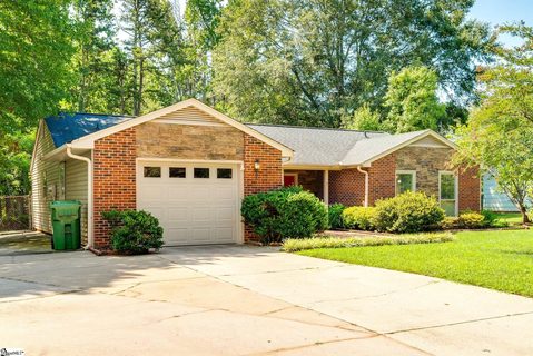 7 Clearfield Road pending home in Oak Forest, Greenville, SC