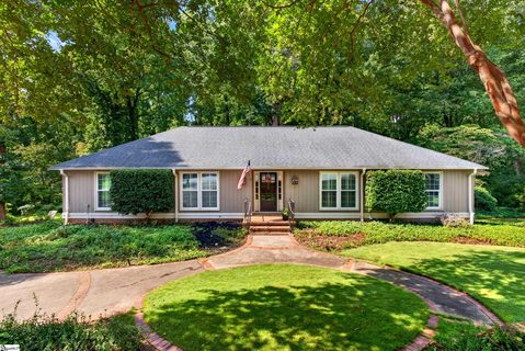 103 Lancelot Court active home in Holly Tree Plantation, Simpsonville, SC