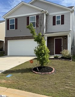 1808 Bridle Lane active home in Paddock Point, Roebuck, SC