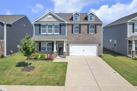131 Bayridge Road active home in Hartridge Manor, Simpsonville, SC