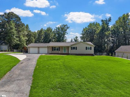 212 Mason Drive pending home in Northwoods, Inman, SC