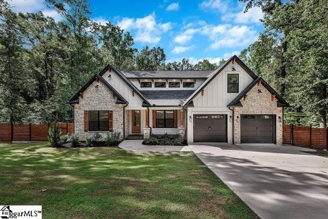 1422 Hunters Trail active home in Hunters Trail, Anderson, SC