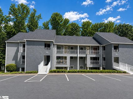 501 Northlake Drive pending home in Northlake Condos, Anderson, SC
