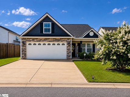 624 Parkway Village Road pending home in North Village, Boiling Springs, SC