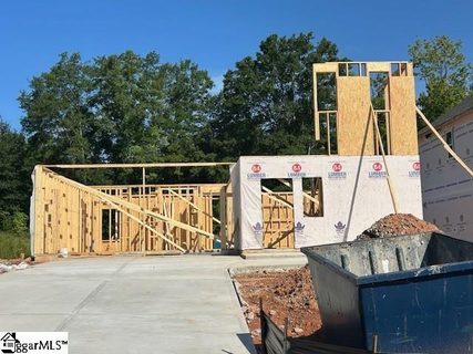 257 Talbert Trail active home in Sherwood Gardens, Landrum, SC