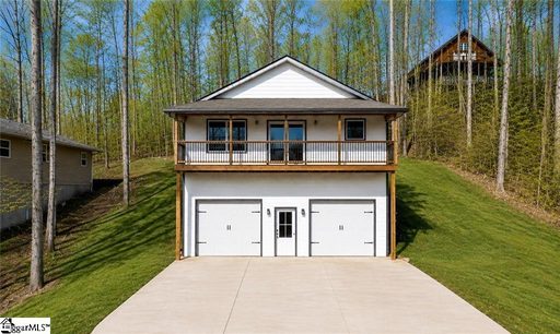418 Kenwood Drive active home in Foxwood Hills, Westminster, SC