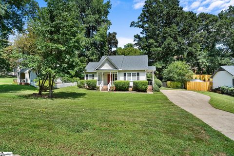 103 Kestrel Court active home in Wedgewood Place, Taylors, SC