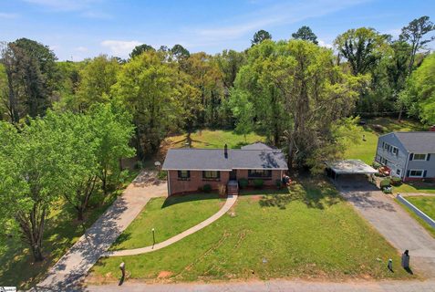 49 Foxhall Road active home in Woodfields, Greenville, SC