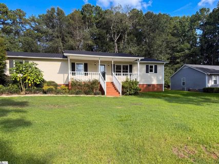 106 Hilltop Road pending home in Grayview Estate, Laurens, SC