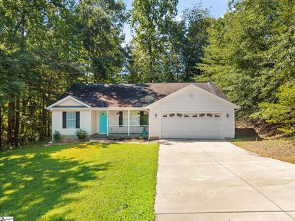 210 Abigail Lane pending home in Tyger Woods, Greer, SC