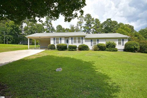 223 Redwood Drive active home in Wildwood Acres, Easley, SC