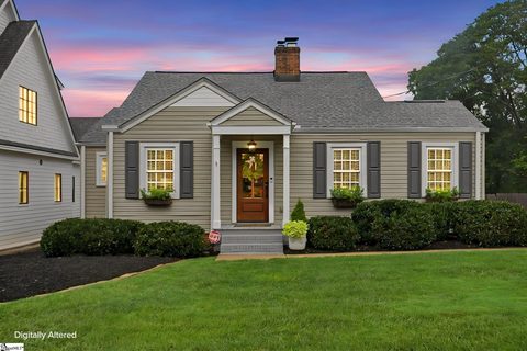 Homes in Augusta Road Hills, Greenville