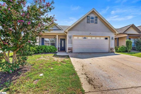 615 Clarion Court active home in Wynbrook, Boiling Springs, SC