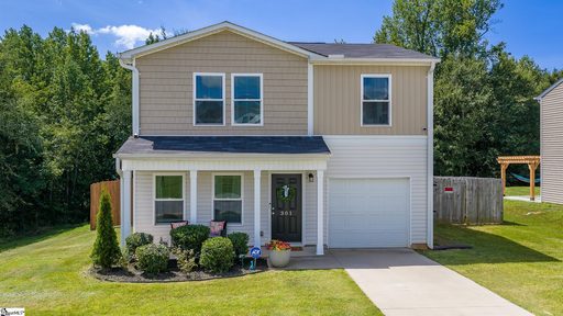 301 Long Grove Lane pending home in Magnolia Green, Greer, SC