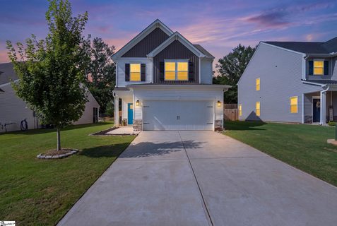 617 Spring Orchard Drive active home in Persimmon Hill, Lyman, SC