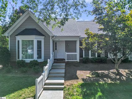 40 Wood Pointe Drive #34 active home in Scottswood, Greenville, SC