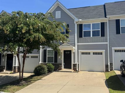 4 Englefield Drive active home in Fountain Inn Townes, Fountain Inn, SC