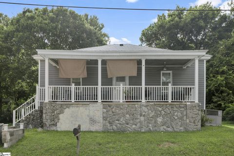 38 3Rd Avenue active home in Judson, Greenville, SC