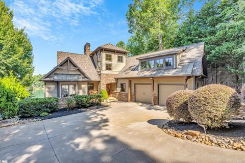 A home in Peninsula