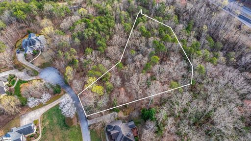 18 Rhone Valley Lane active home in Crescent Mountain Vineyard, Travelers Rest, SC