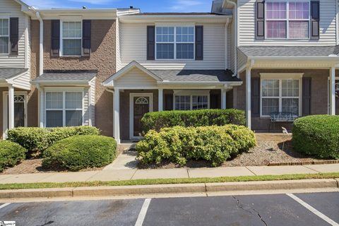 604 Graythorn Lane active townhome in Laurel Heights, Greenville, SC