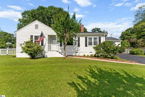 215 Legrand Boulevard active home in Sherwood Forest, Greenville, SC