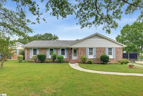 106 S Orchard Drive pending home in Orchard Acres, Taylors, SC