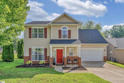 30 Joggins Drive active home in Windsor Forest, Simpsonville, SC