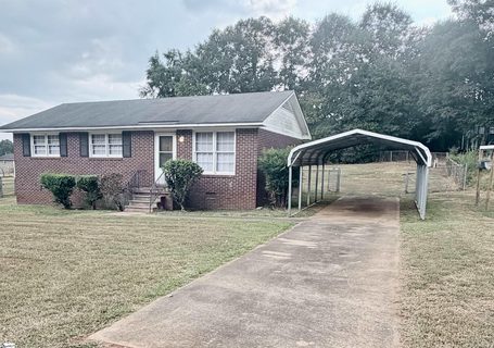 204 E Pinedale Road pending home in Pine Forest, Anderson, SC