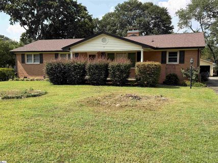 Homes in Orchard Acres, Taylors