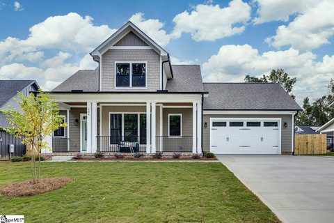 204 Forest Park Drive active home in Forest Park, Simpsonville, SC