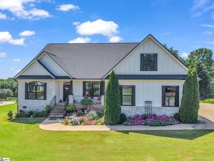 718 Tinsberry Lane active home in Cumberland Walk, Inman, SC