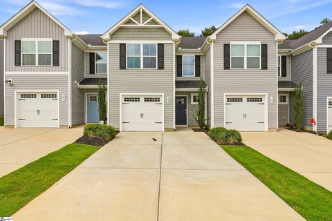 103 Sarnesfield Way active home in Arden Woods Townhomes, Greenville, SC