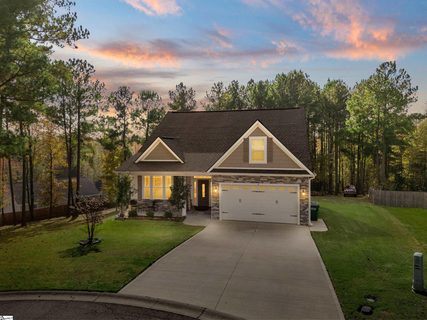 580 Canewood Lane active home in Cane Creek, Campobello, SC