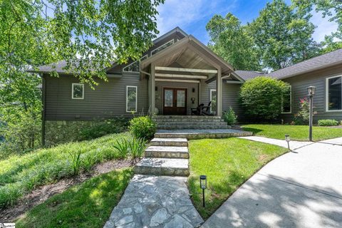 15 Blazing Star Trail active home in The Cliffs At Glassy, Landrum, SC
