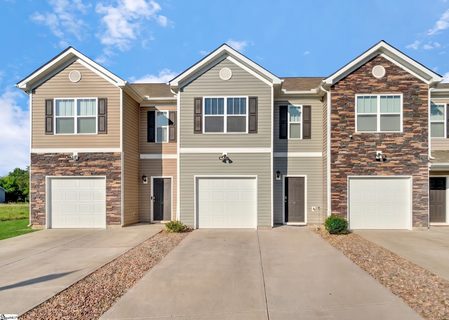 5 Sunriff Court active home in Brookside Ridge, Greer, SC
