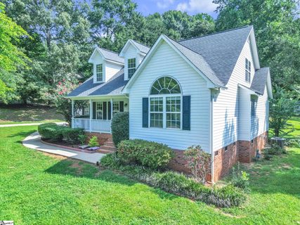 231 Lauren Hope Lane active home in Wilson Ferry, Moore, SC