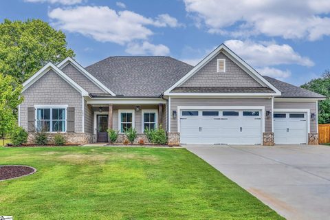 107 Arbor Woods Way active home in Arbor Woods, Easley, SC