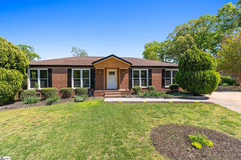 Homes in Del Norte, Greenville