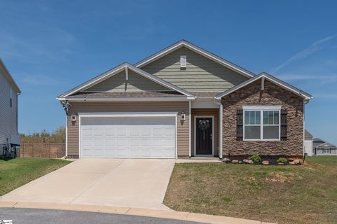 1924 Hunters Run Circle active home in Anderson Grant, Woodruff, SC