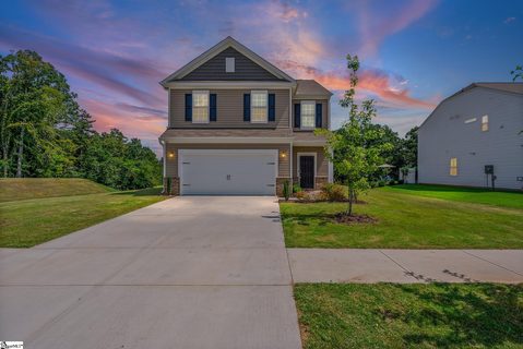 147 Somerset Lane active home in Longleaf Vickery, Central, SC