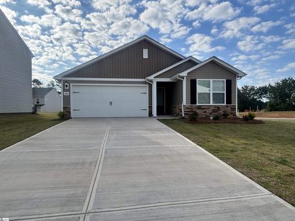 1243 Crested Iris Street active home in Henson Creek Farms, Moore, SC